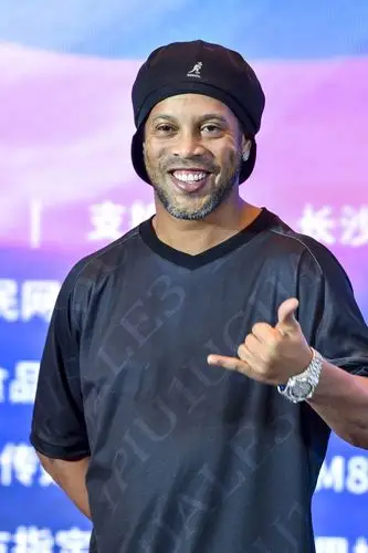 員被指控在